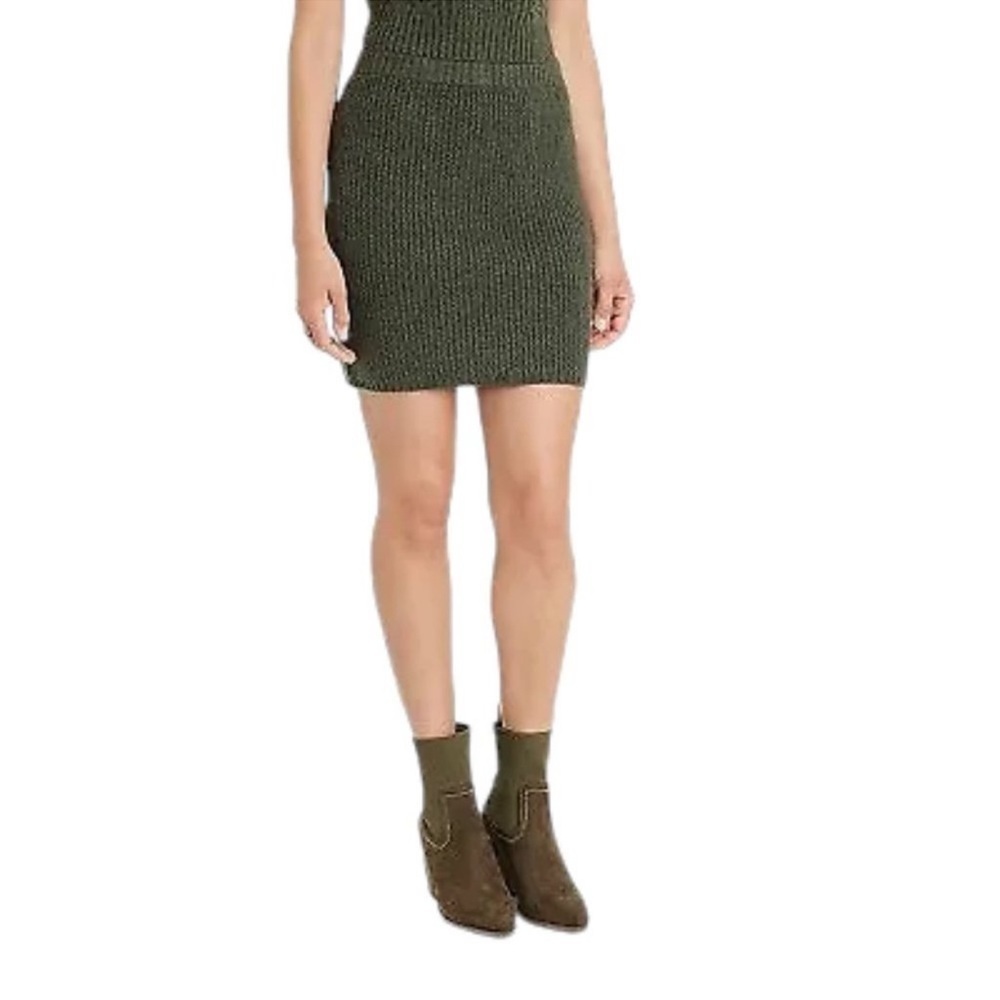 Universal Thread Green Women’s Mini Skirt Size XL